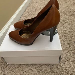 Cognac pumps